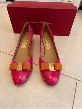 Salvatore Ferragamo Hot Pink Patent Leather Vara Bow Flats with Orange Bow